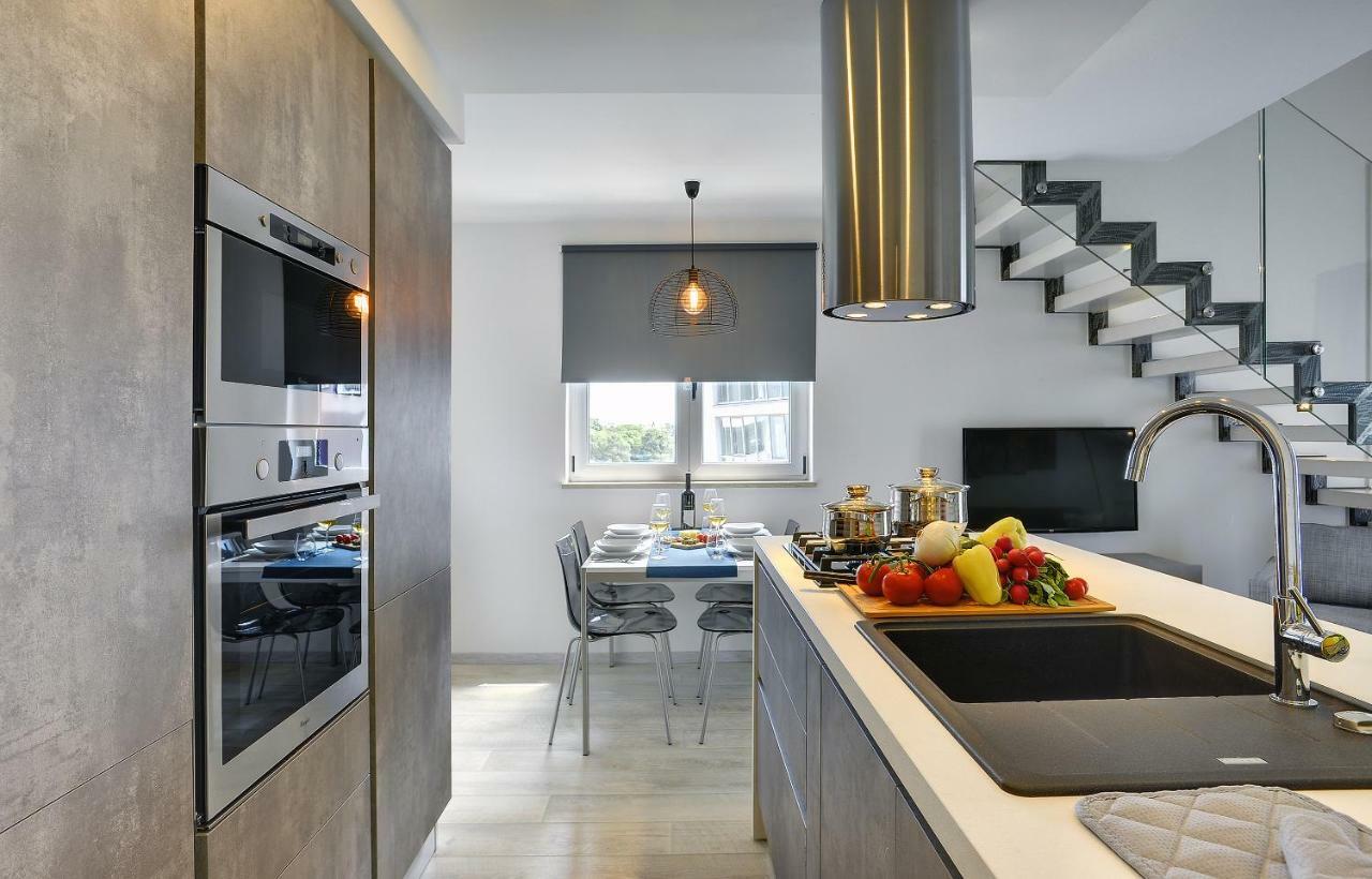 Gallery Apartment Pula Bagian luar foto